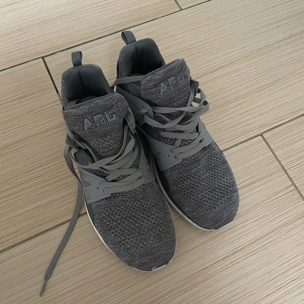 🚚Moving Sale🚚 APL Ascend Men’s Sneakers